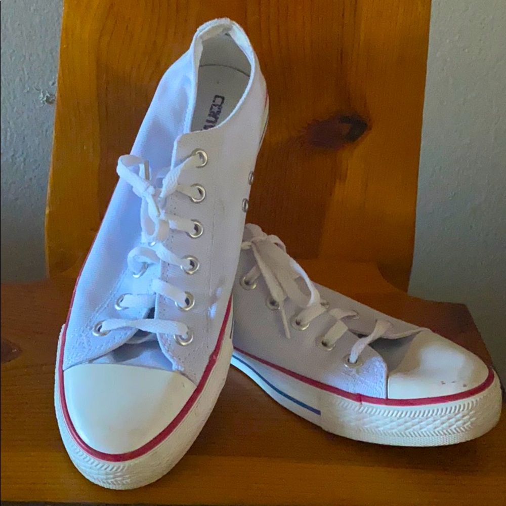 white converse shoes